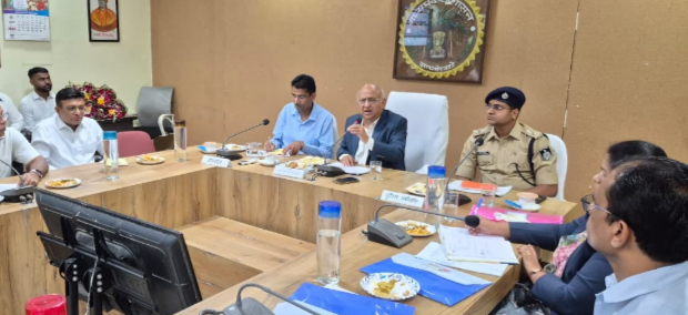ट्रैफिक नियमों पर बड़ा फैसला: कलेक्ट्रेट से लेकर कोर्ट तक हेलमेट पहनना अनिवार्य 1 Screenshot 20260725 134424.WhatsApp