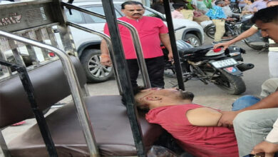 पारिवारिक विवाद में दिनदहाड़े चाकूबाजी, युवक की मौत; भाई घायल, दो आरोपी हिरासत में 6 Untitled 3 copy 9