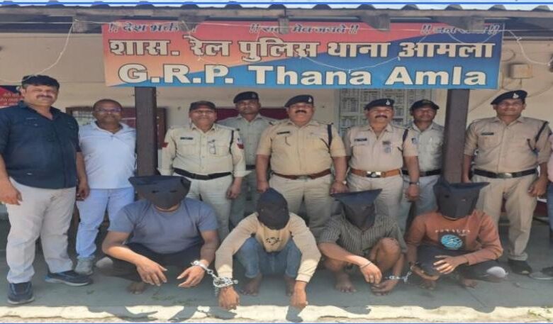 जीआरपी भोपाल की बड़ी कार्रवाई, जून में 46.25 लाख का माल बरामद, 124 मोबाइल जब्त 1 WhatsApp Image 2026 07 01 at 17.41.07