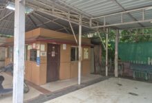 रेलवे अस्पताल की कैंटीन का ताला बंद कर भूखे-प्यासे मरीजों को भूला प्रशासन, 1.5 किमी पैदल चलने को मजबूर परिजन 5 WhatsApp Image 2026 07 30 at 12.01.40