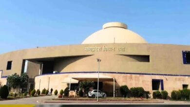 युवाओं के आंदोलन पर विधानसभा में तीखी तकरार, चर्चा की मांग पर अड़ा विपक्ष, सरकार ने किया इंकार - नीट अभ्यर्थियों, ई-अटेंडेंस, आदिवासी जमीन और चंबल सिंचाई परियोजना पर भी सदन में गरमाया माहौल 7 images 3 1