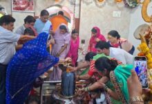 सावन के अंतिम सोमवार पर शिवालयों में उमड़ा आस्था का सैलाब, गूंजे हर-हर महादेव के जयकारे 2 011 1