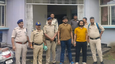 डेढ़ साल से फरार दो आरोपी भोपाल से गिरफ्तार, जमीनी विवाद पर किया था जानलेवा हमला 17 04 4