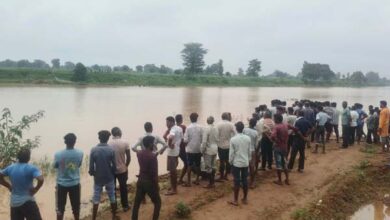 भदार नदी में बहा युवक, कड़ी मशक्कत के बाद मिला शव 8 07 3