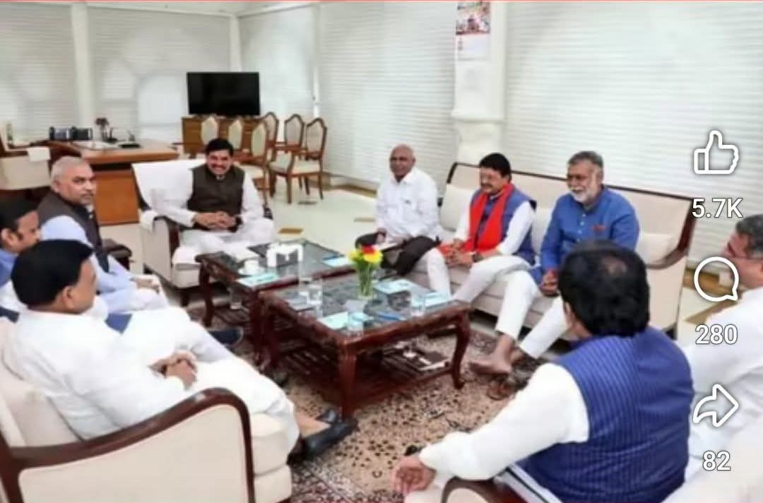 ब्रेकिंग : यशभारत की खबर सच साबित हुई, भाजपा के प्रदेश नेतृत्व का बड़ा एक्शन, दतिया की पूरी जिला भाजपा कार्यकारिणी भंग, मोर्चा-प्रकोष्ठ और मंडल भी भंग 5 FB IMG 1785845290801 1