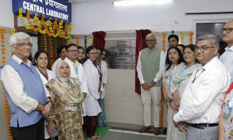 कोशिकाओं की तस्वीरों से होगी सटीक जांच नई फ्लो साइटोमेट्री विद इमेजिंग सुविधा से कैंसर, सिकल सेल और टीबी समेत कई रोगों के शोध को मिलेगा बढ़ावा 1 IMG 20260803 WA0044 1