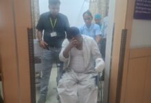 ओएफके में काम के दौरान कर्मी का हाथ झुलसा 4 IMG 20260817 WA0013