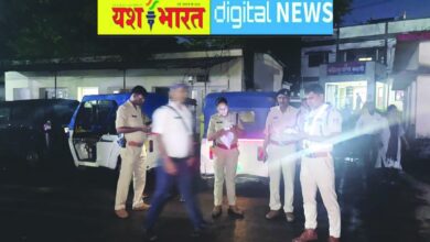 ऑटो चालकों पर यातायात पुलिस की सख्ती, लाइसेंस, वर्दी, इंश्योरेंस और ओवरलोडिंग की हुई जांच, नियम तोडऩे पर कार्रवाई 14 IMG 20260818 WA0018