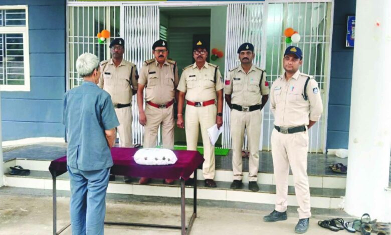 घर से बरामद हुआ ढाई किलो गांजा, पिपरियाकला में बरही पुलिस की दबिश, एक आरोपी गिरफ्तार 1 IMG 20260818 WA0020