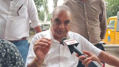 कमर्शियल लाइसेंस फीस पर व्यापारियों का मोर्चा, भोपाल नगर निगम से शुल्क हटाने की मांग प्रदेश में एक समान व्यवस्था नहीं तो भोपाल के कारोबारियों पर अतिरिक्त बोझ क्यों? 7 IMG 20260819 WA0002