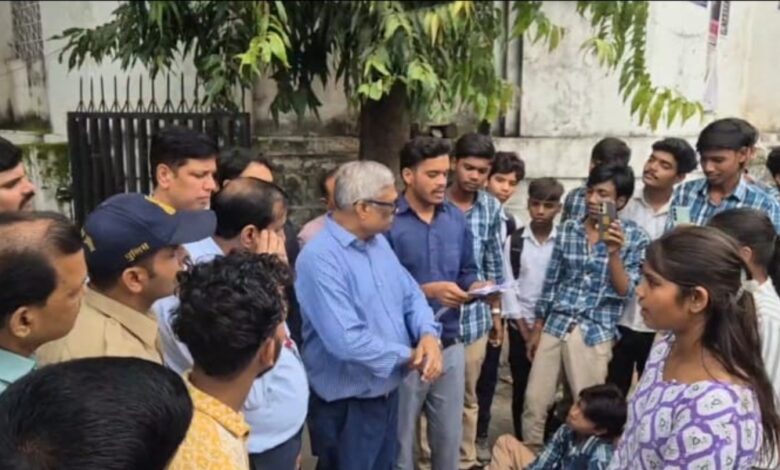 गोविंदपुरा एससी छात्रावास में बदहाली, गंदा पानी पीने को मजबूर छात्र बुनियादी सुविधाओं की कमी से परेशान विद्यार्थियों ने कलेक्टर कार्यालय पहुंचकर बताई समस्याएं 1 IMG 20260821 WA0002