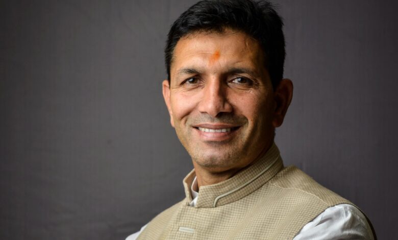 शिक्षक भर्ती अभ्यर्थियों के समर्थन में पटवारी, सरकार से तत्काल निर्णय की मांग पदवृद्धि समेत सभी जायज मांगों को समर्थन, युवा रोजगार मांग रहा है कोई एहसान नहीं 1 IMG 20260826 WA0002