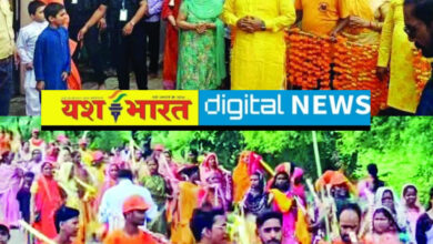 हर-हर महादेव की गूंज, कांवड़ यात्रा निकली, बागेश्वर धाम से नीलकंठेश्वर धाम तक दिखा भक्तिमय नजारा 13 IMG 20260809 144814 2