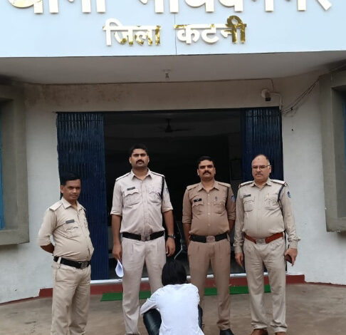 माधवनगर थाने से फरार आरोपी को पुलिस ने कैलवारा से किया गिरफ्तार, शौचालय जाने का बहाना बनाकर हो गया था फरार 1 IMG 20260825 193705