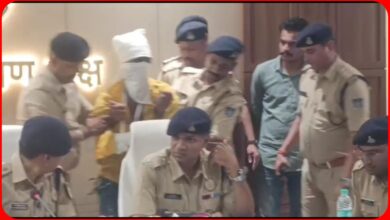 8 साल की मासूम से दुष्कर्म के बाद हत्या : स्कूल से "पापा बुला रहे" कहकर ले गया दरिंदा, जंगल में मिला शव 3 InCollage 20260806 195308047