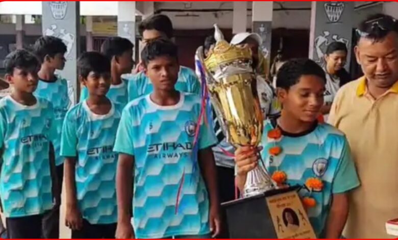 मंडला अंडर-15 टीम बनी मध्यसप्रदेश राज्य चैंपियन : ऐतिहासिक जीत हुआ भव्य स्वागत 1 InCollage 20260808 223044802