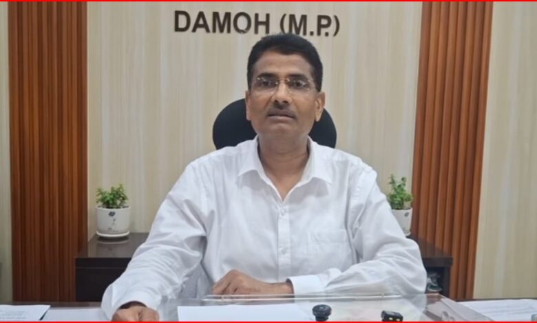 सिस्टम की "सर्जरी" : एक कॉल... देर से आई एंबुलेंस और लग गया 2.23 लाख का जुर्माना! जानें क्या हैं पूरा मामला.... 1 InCollage 20260824 213640170