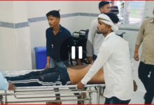 सरपंच प्रतिनिधि पर विद्युत विभाग के कर्मचारियों ने किया हमला : हालत गंभीर; ग्रामीणों में भारी आक्रोश... देखें पूरा वीडियो 2 InCollage 20260831 105738070