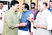 केन्द्रीय रक्षा मंत्री से मिले विधायक, ओएफके बजरिया को साऊथ स्टेशन के समीप शिफ्ट करने की मांग 2 Page 3 1