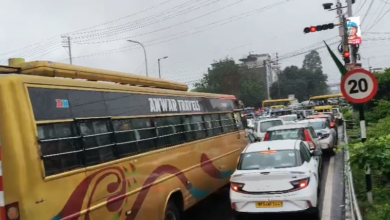 मुसलाधार बारिश में थमा भोपाल: अप्सरा से प्रभात चौराहे तक लगा 1 KM भीषण जाम, घंटों फंसे रहे स्कूली बच्चे और राहगीर 5 Screenshot 2026 08 24 155946
