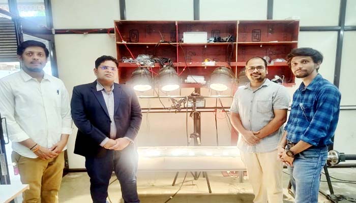 आईआईआईटीडीएम जबलपुर का नवाचार, सूर्यास्त के बाद भी चलेगा सोलर ड्रायर,शोधकर्ता हिमांशु पचौरी सहित टीम की उपलब्धि 1 Untitled 8 copy