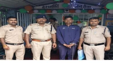 पुराने विवाद पर उस्तरे से जानलेवा हमला, पॉक्सो में सजा काट रहा बदमाश गिरफ्तार 13 WhatsApp Image 2026 08 17 at 20.13.50