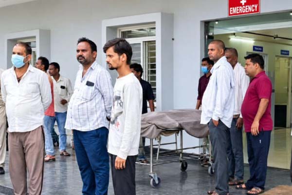 सागर में जहरीली शराब कांड ने खोली आबकारी तंत्र की पोल,यूपी के ललितपुर से नकली शराब आने का शक 1 014 1