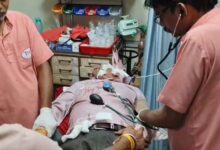 गढ़ाफाटक में पुरानी रंजिश पर खूनी संघर्ष, बेस बॉल के डंडो और तलवारों से हमला, चार घायल, देखे वीडियो ..... 10 021