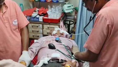 गढ़ाफाटक में पुरानी रंजिश पर खूनी संघर्ष, बेस बॉल के डंडो और तलवारों से हमला, चार घायल, देखे वीडियो ..... 6 021