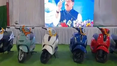स्कूटी पाकर खिल उठे होनहारों के चेहरे 12 20260919150336 leo5Mwp5 2
