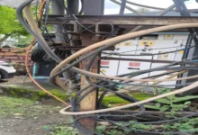 न्यू मार्केट चौराहे पर खुली डीपी, तार दे रहे हादसे को न्योता 2 20260921173400 BXHH7Ga3