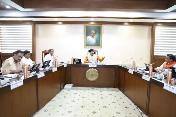 मध्य प्रदेश के 140 विधानसभा क्षेत्रों में बनेंगे स्पोर्ट्स कॉम्प्लेक्स, 350 बसों को नितिन गडकरी दिखाएंगे हरी झंडी 1