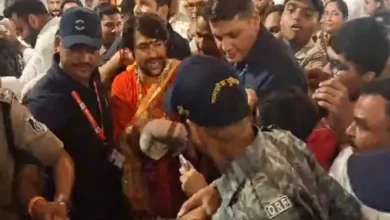 जबलपुर पहुंचे बागेश्वर धाम के धीरेंद्र शास्त्री, बोले- सनातन एकता के लिए जात-पात से ऊपर उठें 1 20260922194724 nFgPqQpA