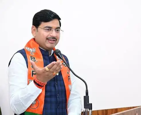भाजपा संगठन में नई नियुक्तियां: अनिल बलूनी संवहन व आशीष अग्रवाल को मीडिया विभाग की जिम्मेदारी 1 20260923162233 djyHjDbK