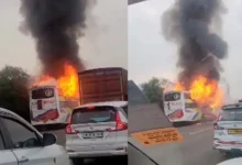 मुंबई-पुणे एक्सप्रेसवे पर चलती स्लीपर बस बनी आग का गोला, बाल-बाल बचे यात्री,देखे वीडियो ........ 8 20260924122930 QZHzDjsU