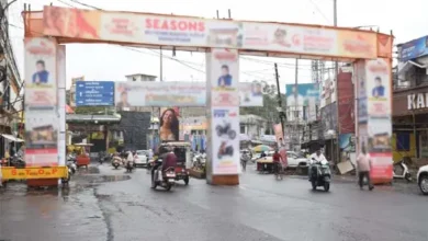 मालवीय चौक पर अवैध जेंट्री गेटों बड़ा खतरा,इंदौर हादसे से भी सीख नहीं ले रहा प्रशासन 12 20260924155403 HZmUchwx