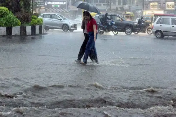 मध्य प्रदेश में भारी बारिश का अलर्ट, 13 जिलों में ऑरेंज अलर्ट 1