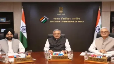 एसआईआर पर उठे सवालों के बीच चुनाव आयोग का स्पष्टीकरण , तीनों आयुक्तों की सहमति से लिए गए फैसले, आंतरिक मतभेद की खबरों को किया खारिज 1 20260926221803 7Hmg49Z2