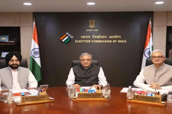 एसआईआर पर उठे सवालों के बीच चुनाव आयोग का स्पष्टीकरण , तीनों आयुक्तों की सहमति से लिए गए फैसले, आंतरिक मतभेद की खबरों को किया खारिज 1 20260926221803 7Hmg49Z2