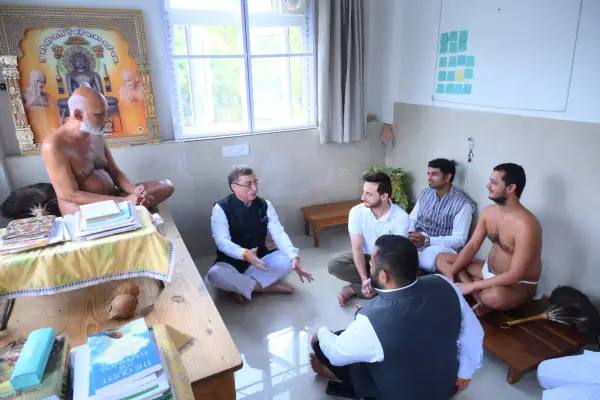 बेंगलुरु में जैन समाज के बीच पहुंचे विवेक तन्खा, वीरसागर मुनि महाराज से लिया आशीर्वाद 1 20260928115729 1tBNlOjQ