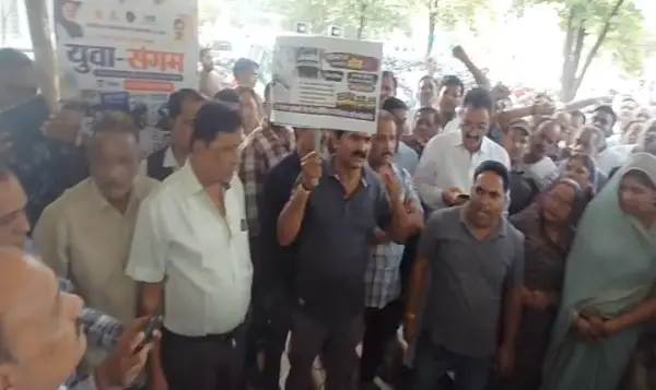 लापरवाही या 'सिस्टम' का शिकार?, OT में रहस्यमयी मौत: एनेस्थीसिया के डोज पर गहराया शक, उच्चस्तरीय जांच की मांग... देखें पूरा वीडियो 1 20260928221818 4VEacoOD