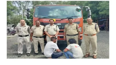 खजूरी सड़क पुलिस ने इंदौर के दो शातिर चोरों को किया गिरफ्तार, 20 लाख का ट्रक चेचिस बरामद 11 20260929181754 VUhj66sI