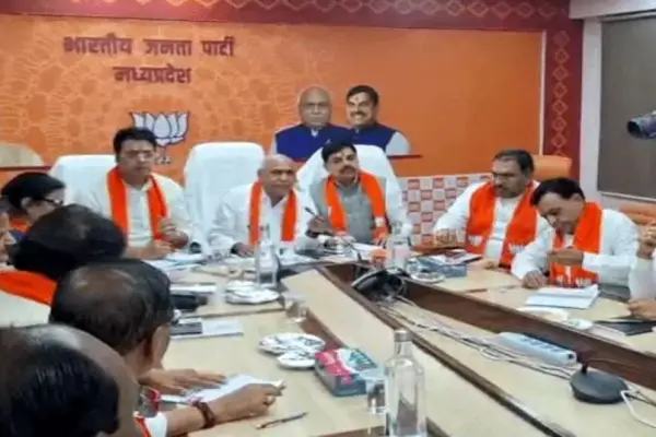 भाजपा प्रदेश कार्यालय में बिप्लब देव की बैठक जारी, संगठन-सरकार के समन्वय पर जोर 1 20260930190037 fU5nhDHa