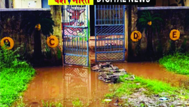 आंगनवाड़ी केंद्र के सामने जलभराव, बच्चों की फजीहत, गर्भवती महिलाओं को भी परेशानियों का सामना करना पड़ रहा, फिसलन से दुर्घटनाओं की आशंका 6 5632