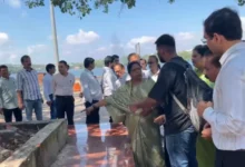 भोपाल में कागजी योजनाओं की भेंट चढ़े स्थायी विसर्जन घाट: ₹25 करोड़ स्वीकृत होने के 14 महीने बाद भी पुराने इंतजामों का सहारा 2 BHOPAL VISARJAN GHAT 1024x570 1