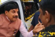 शिक्षक भर्ती में पद बढ़ाने की मांग, अभ्यर्थियों ने रोका मुख्यमंत्री डॉ मोहन यादव का काफिला नीलम पार्क के बाहर सौंपा ज्ञापन, 15 दिन से धरना और भूख हड़ताल जारी 2 IMG 20260904 WA0012
