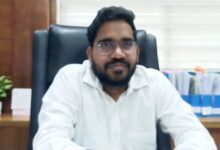 आयुष्मान योजना में गड़बड़ी पर 83 अस्पतालों पर कार्रवाई 18 अस्पताल ब्लैकलिस्ट, 15 सस्पेंड 50 पर 3.13 करोड़ से ज्यादा का जुर्माना 3 IMG 20260905 WA0000