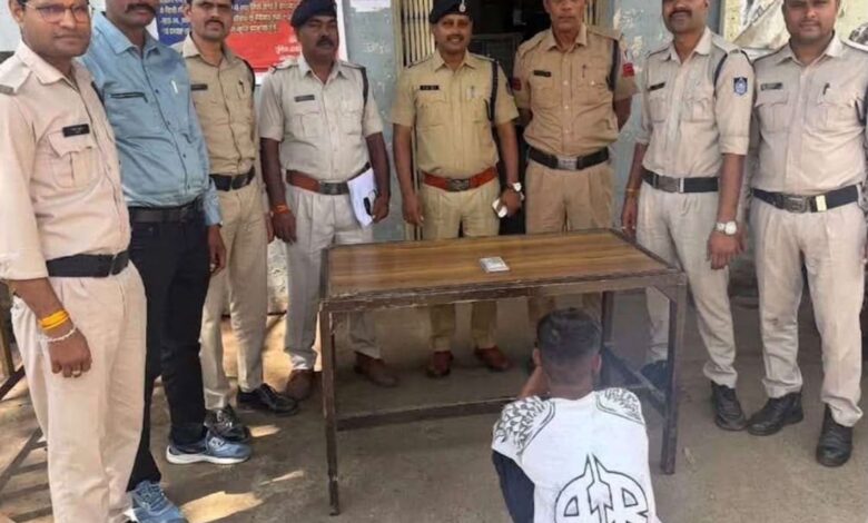 छोला मंदिर इलाके में पकड़ाया शातिर झपटमार 1 IMG 20260915 WA0019