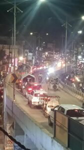 मिशन चौक से बस स्टैंड तक भारी ट्रैफिक, वन-साइड रोड से बिगड़ी यातायात व्यवस्था 3 IMG 20260923 WA10802