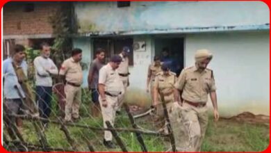 ममता और मासूमियत का बेरहम कत्ल : जन्माष्टमी की सुबह दिल दहला देने वाली वारदात... पति ने पत्नी और बेटी की ली जान, भाई को फोन कर कहा— "मैंने दोनों को मार डाला" 6 InCollage 20260904 125423972